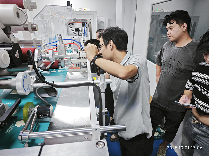 12道全自動濕巾機